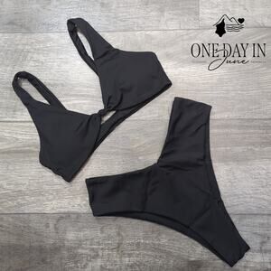 CharmLeaks Knot Front High Cut Bikini Swimsuit Size S
